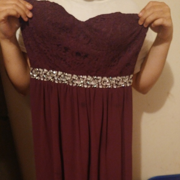 Dress - Picture 3 of 6